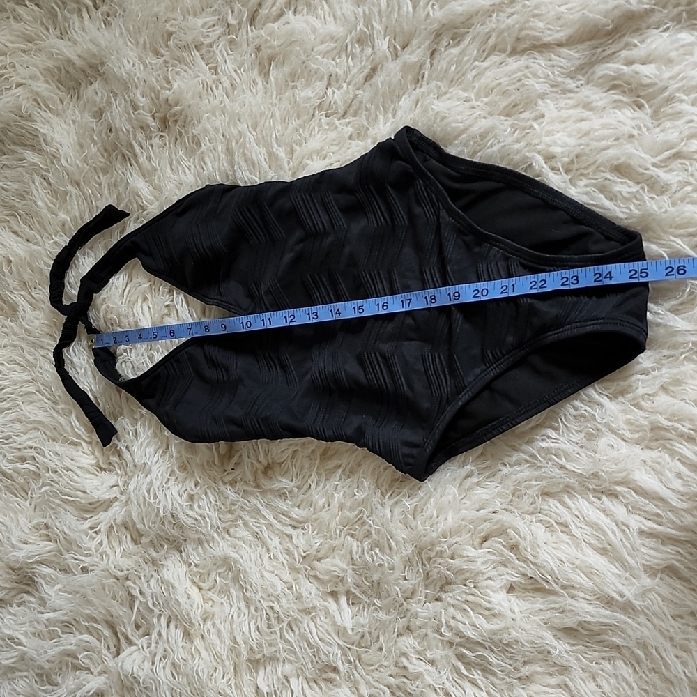 LA BLANCA Textured BLACK Chevron Ribbed Plunge Halter 1pc. Swimsuit #LB5K319 - Picture 8 of 9